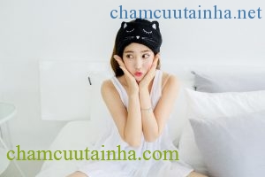 Mẹo giúp ngủ sớm dậy sớm sau một mùa hè chơi bời - Ảnh 1.